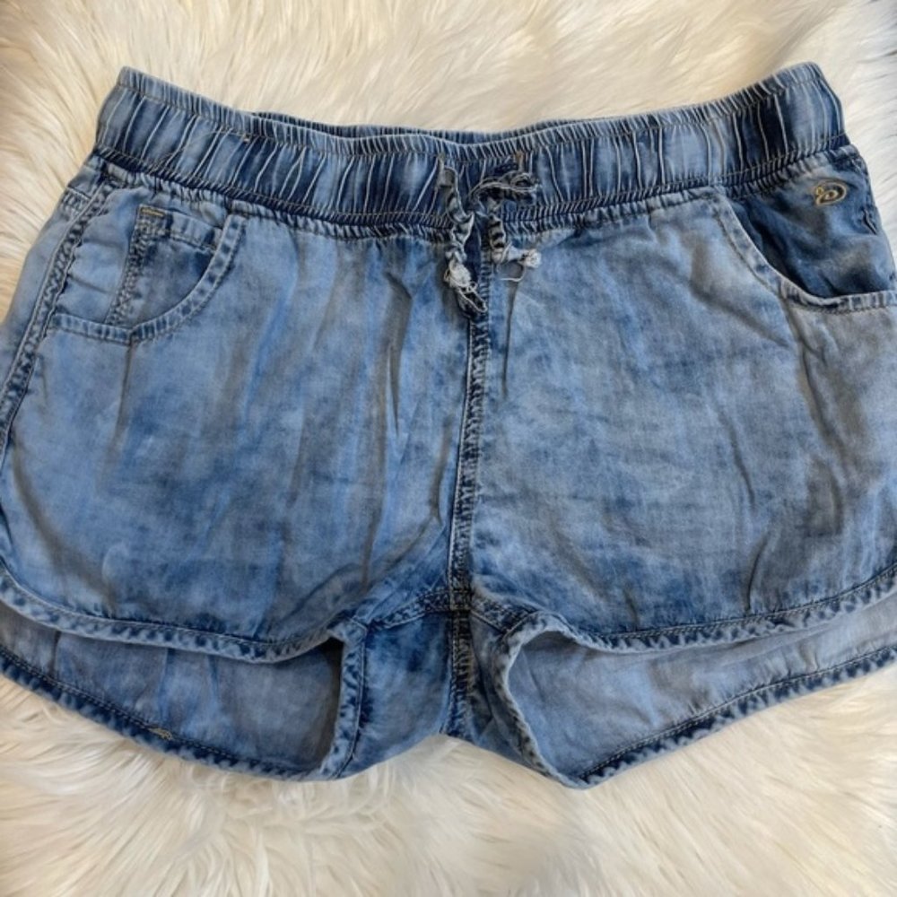 [Indigo Rein] blue pull on shorts